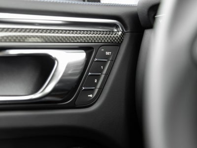 2026 Porsche Macan Macan GTS