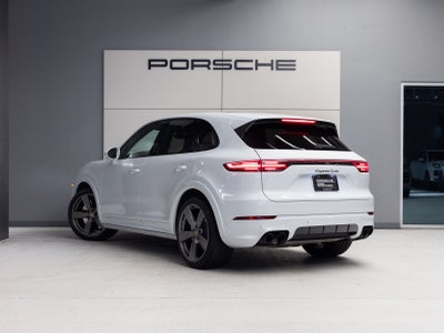 2023 Porsche Cayenne Cayenne Turbo (MY23)