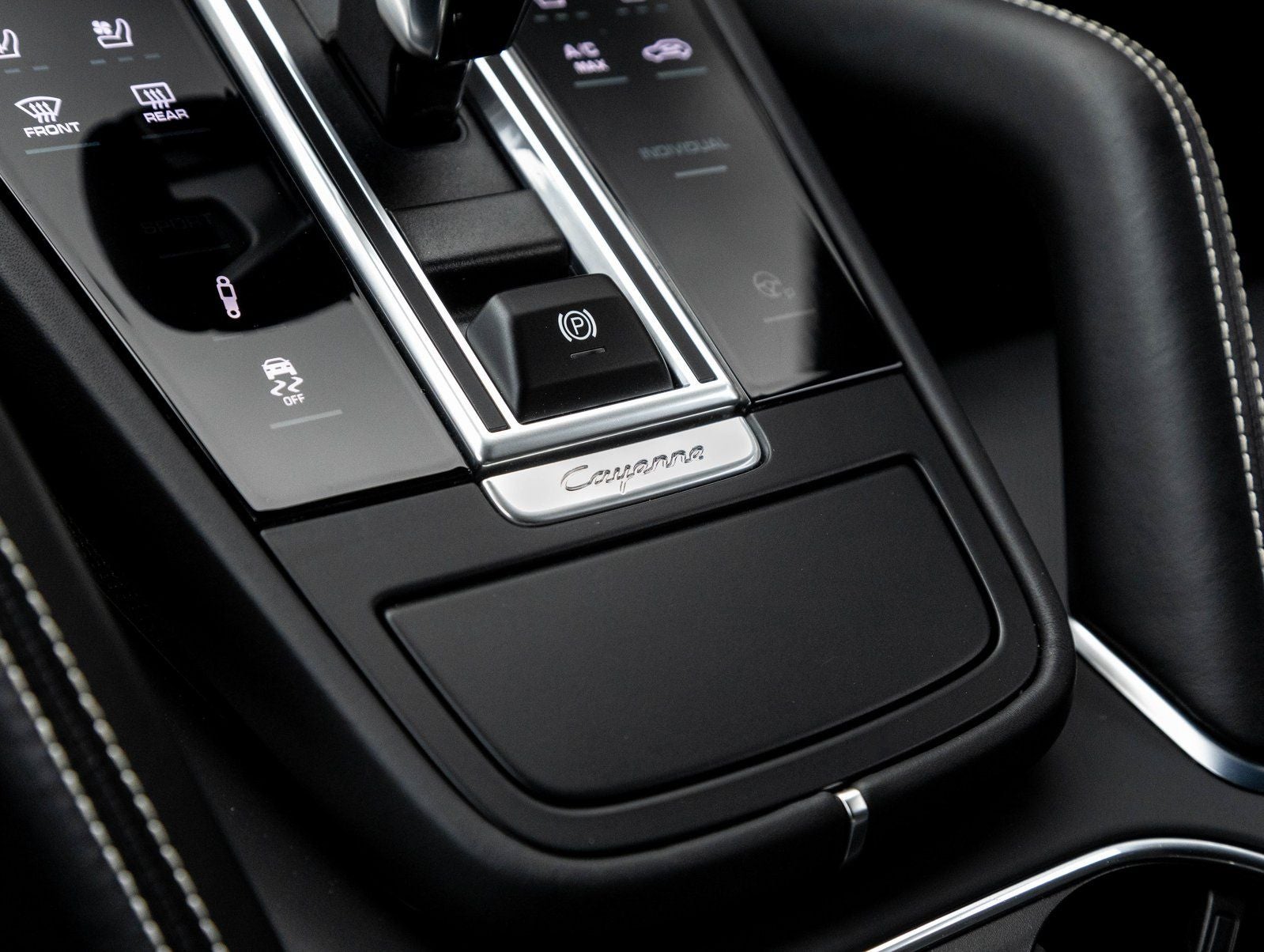 2023 Porsche Cayenne Cayenne Turbo (MY23)