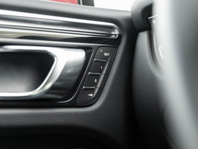 2026 Porsche Macan Macan S