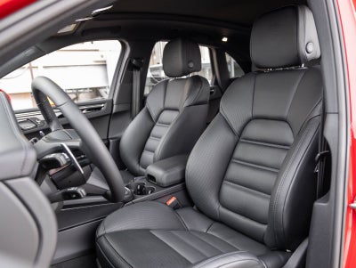 2026 Porsche Macan Macan S