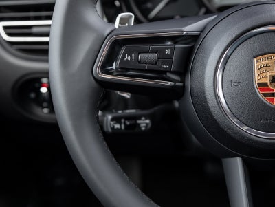 2025 Porsche Macan Macan S