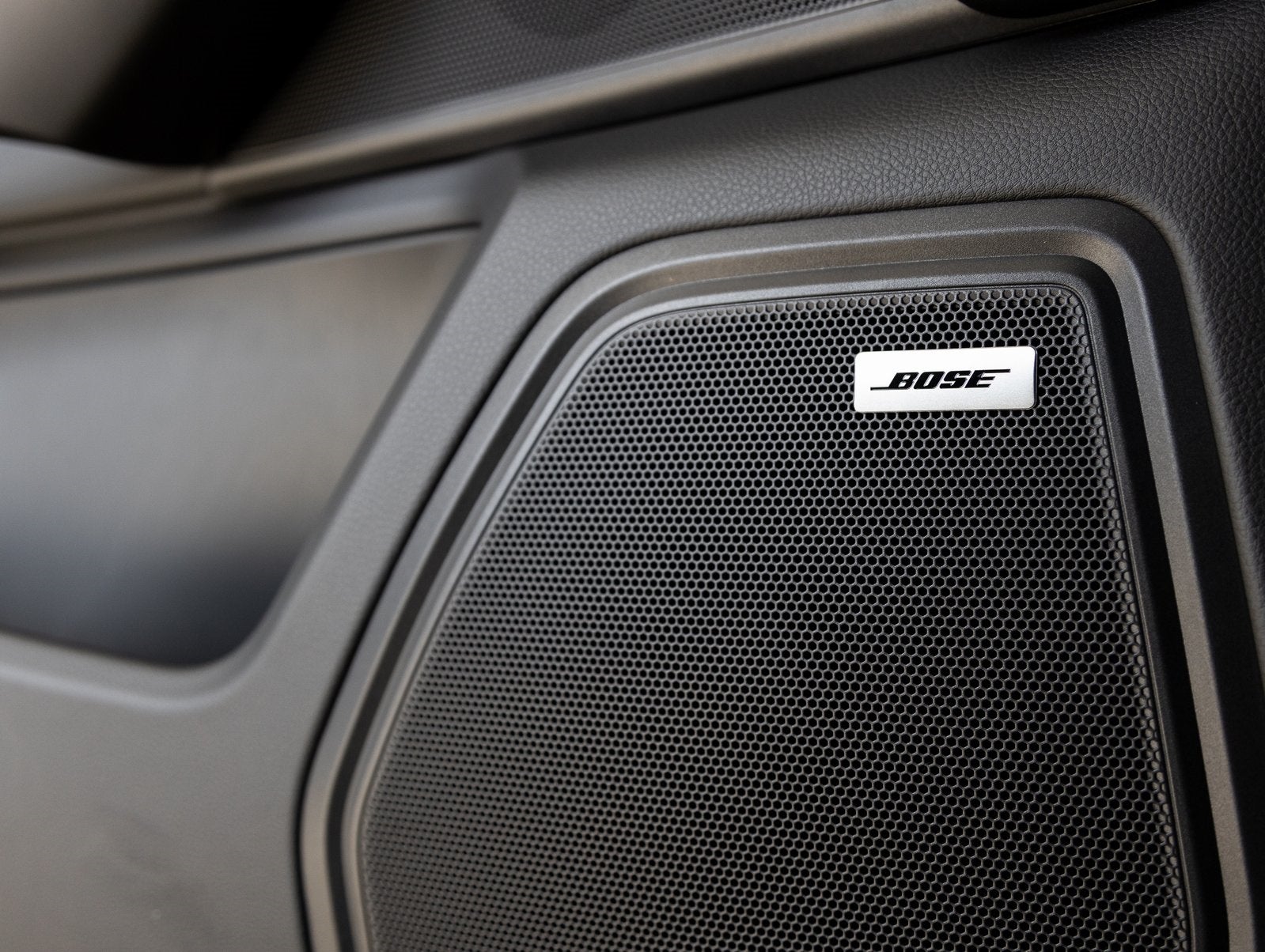 2025 Porsche Macan Macan S