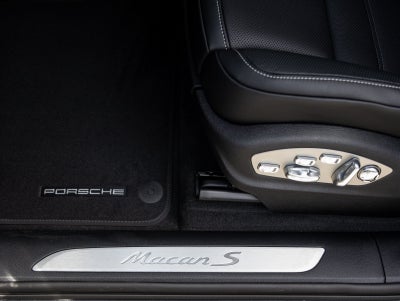 2025 Porsche Macan Macan S