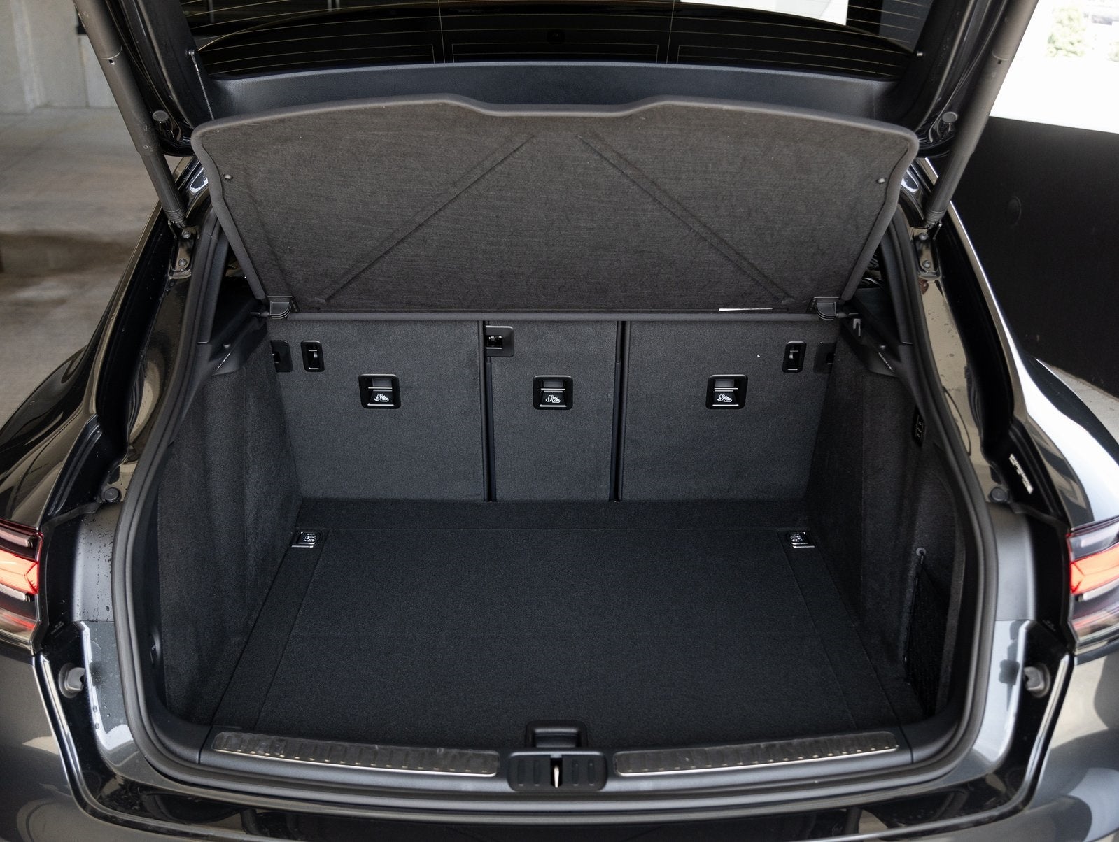 2025 Porsche Macan Macan S