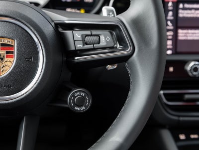 2025 Porsche Macan Macan S