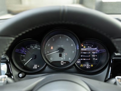 2025 Porsche Macan Macan S