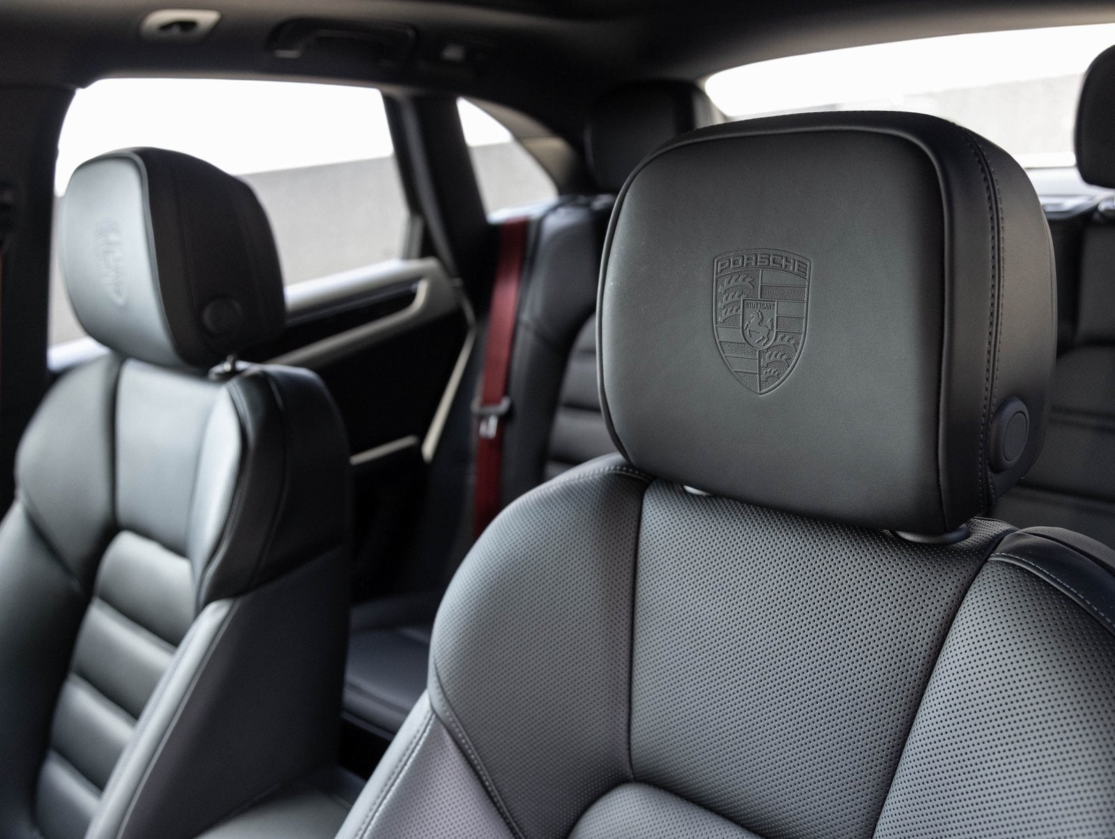 2025 Porsche Macan Macan S