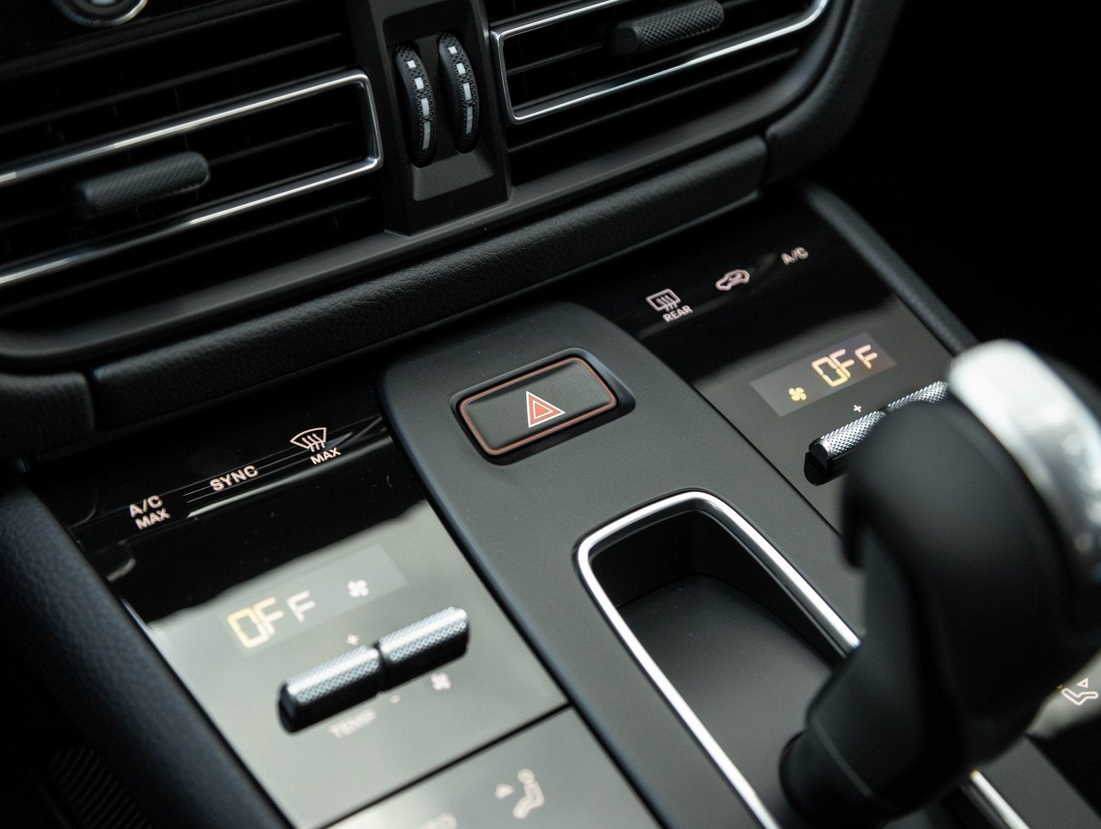 2025 Porsche Macan Macan S