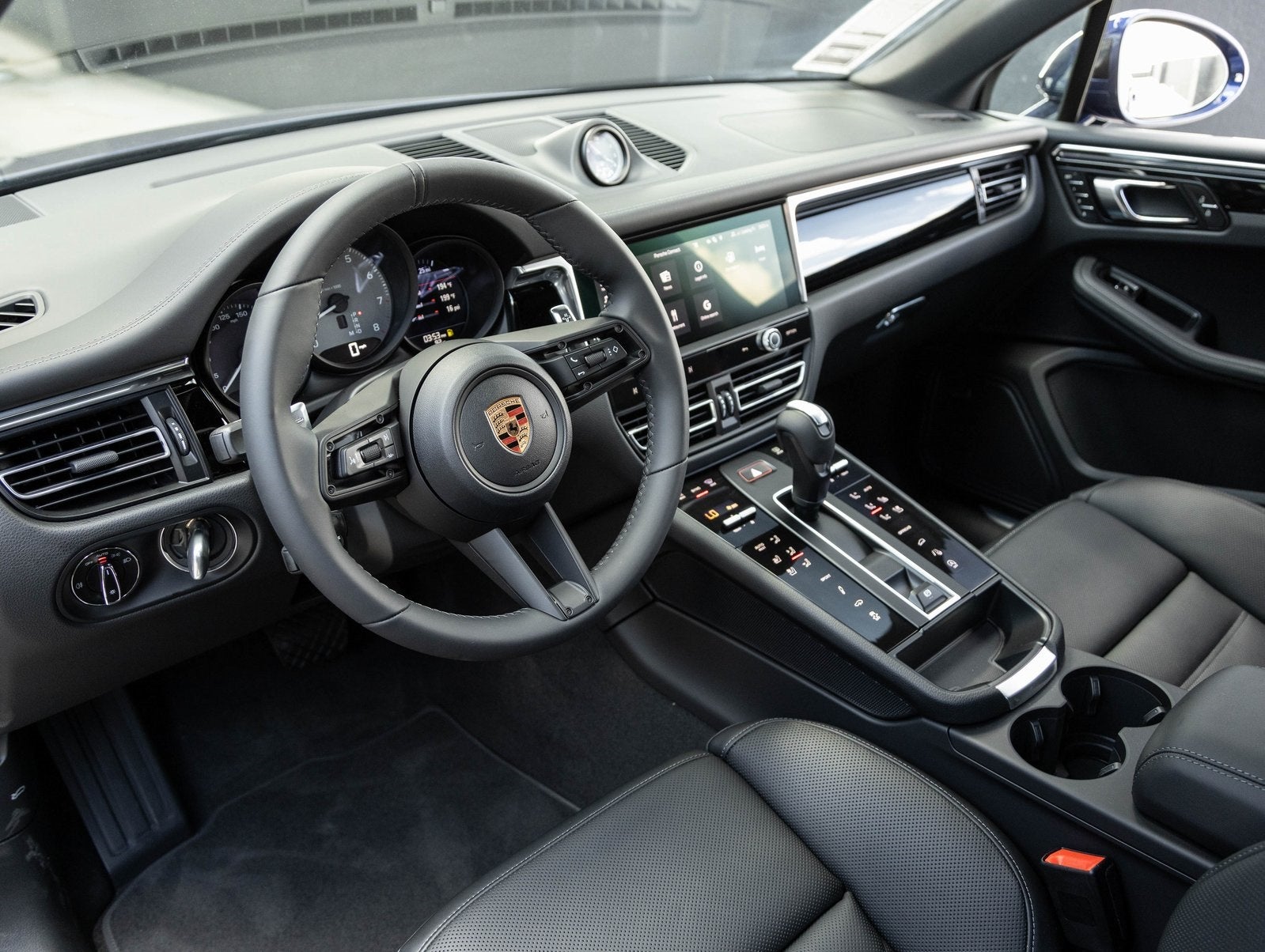 2025 Porsche Macan Macan S