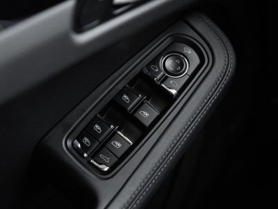 2023 Porsche Macan Macan S