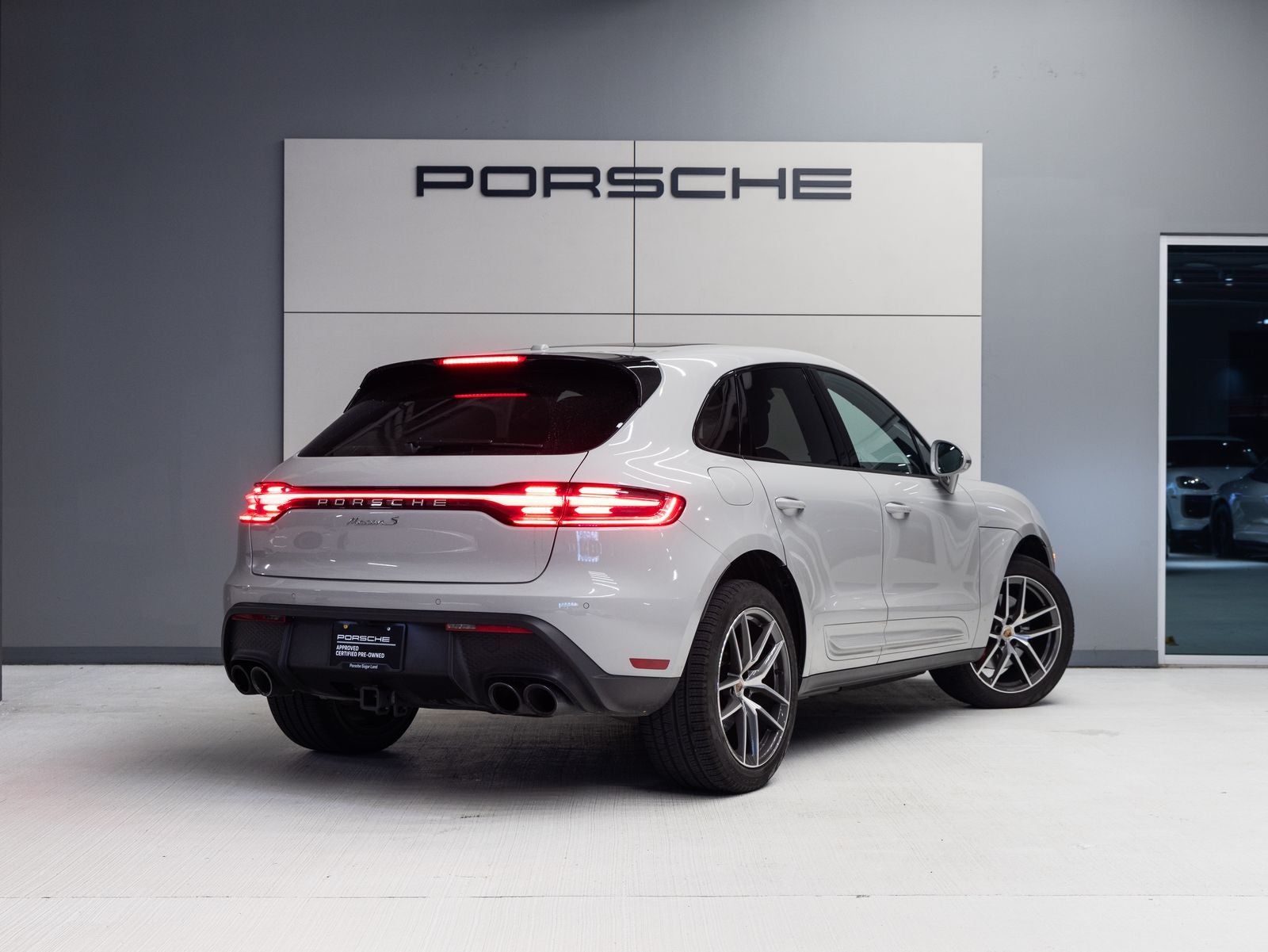 2023 Porsche Macan Macan S