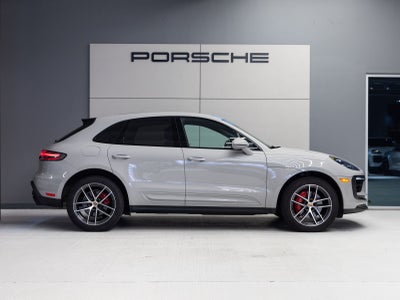 2023 Porsche Macan Macan S