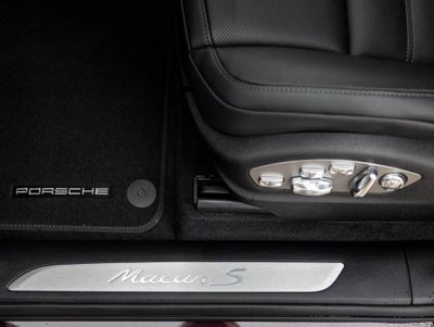 2026 Porsche Macan Macan S