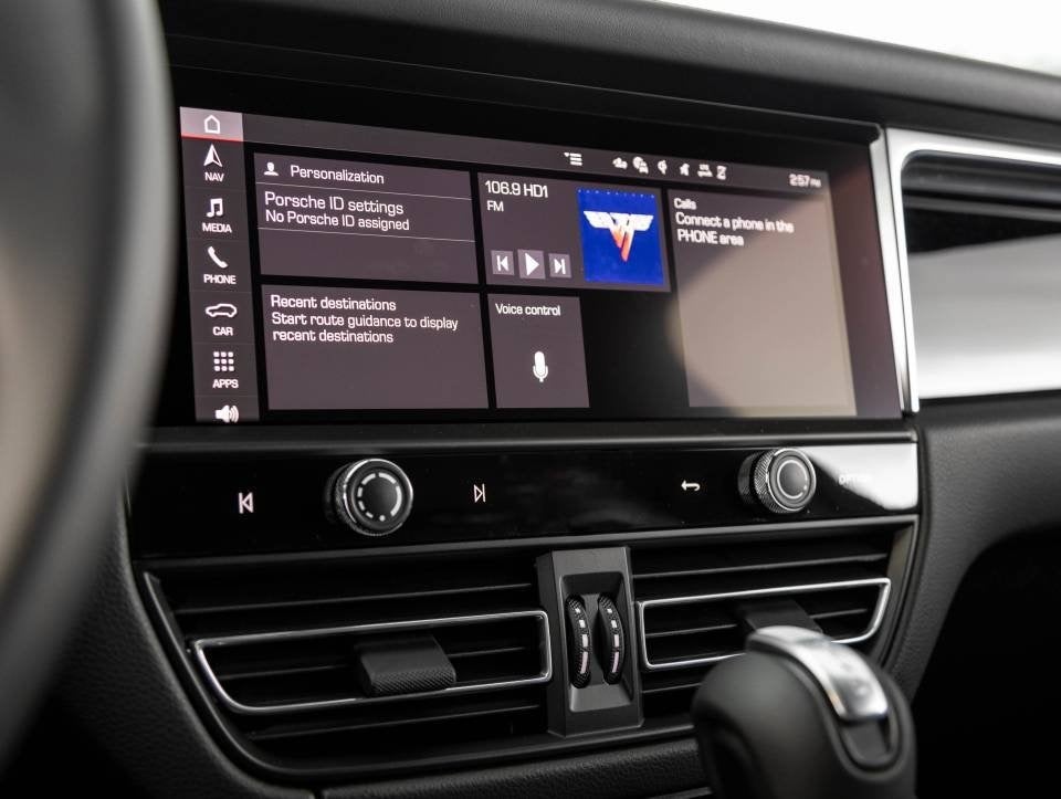 2026 Porsche Macan Macan S