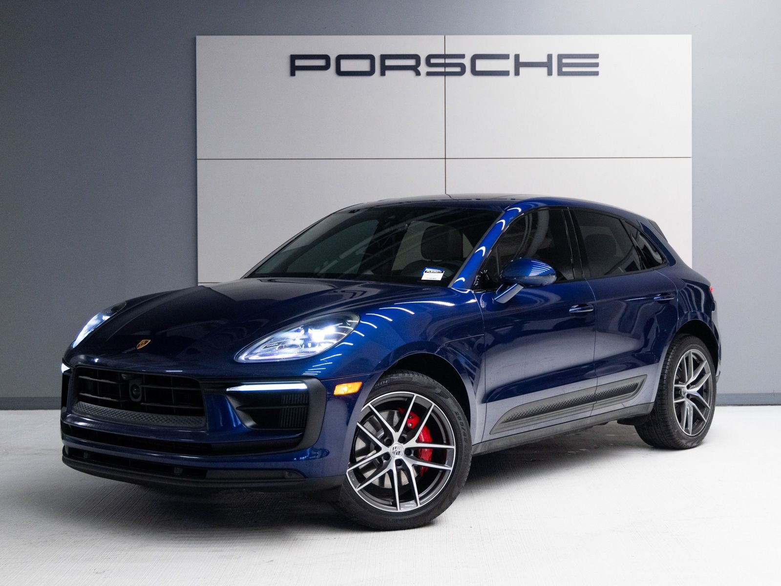 2023 Porsche Macan Macan S