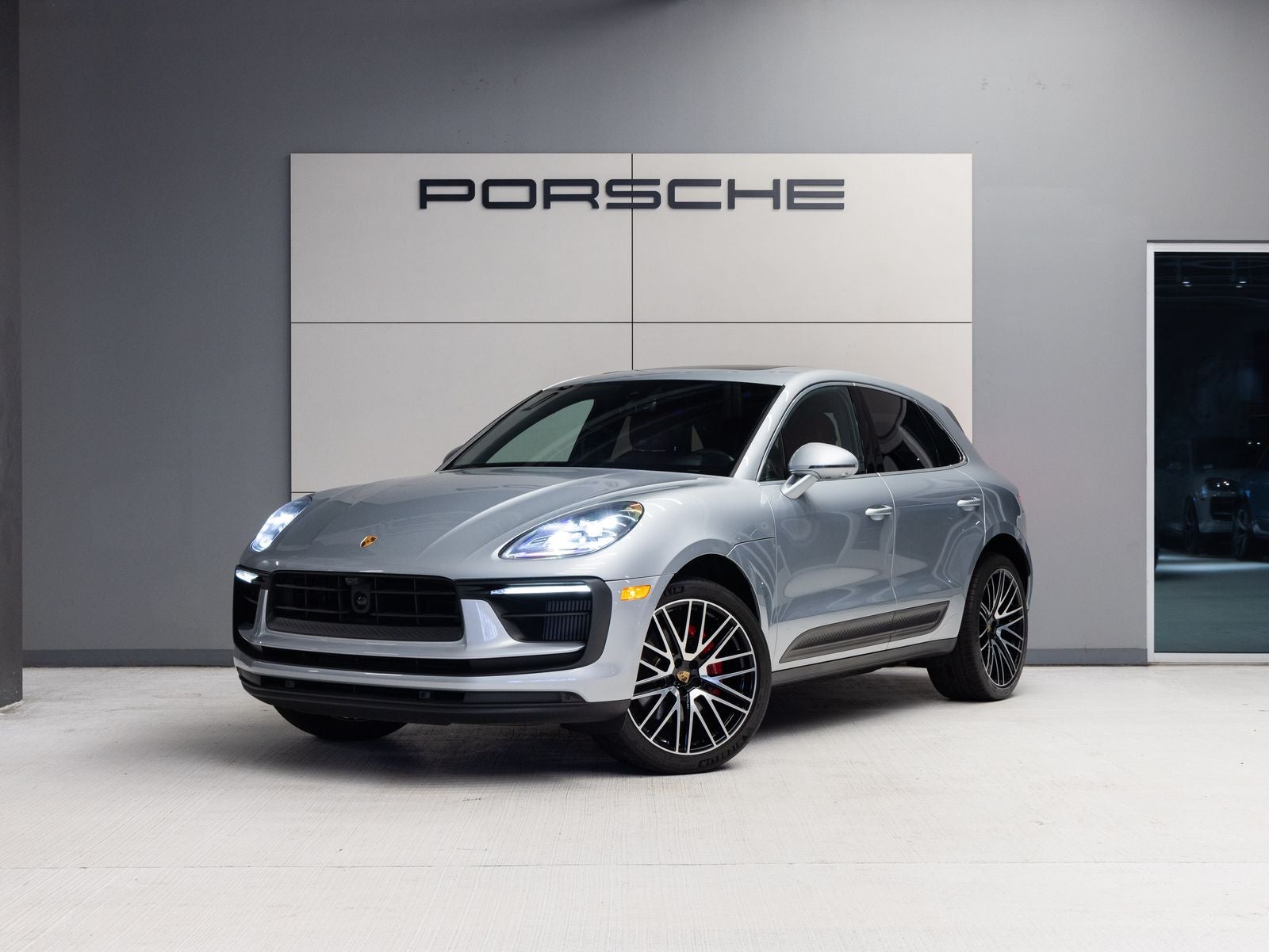 2023 Porsche Macan Macan S (MY23)