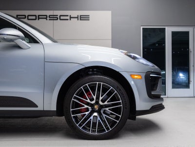 2023 Porsche Macan Macan S (MY23)