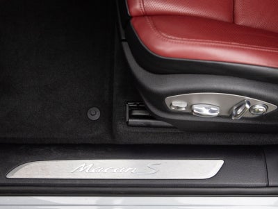 2023 Porsche Macan Macan S (MY23)