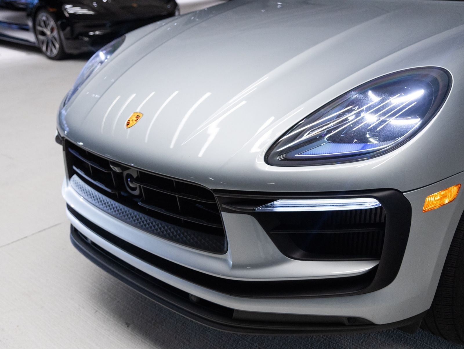 2023 Porsche Macan Macan S (MY23)
