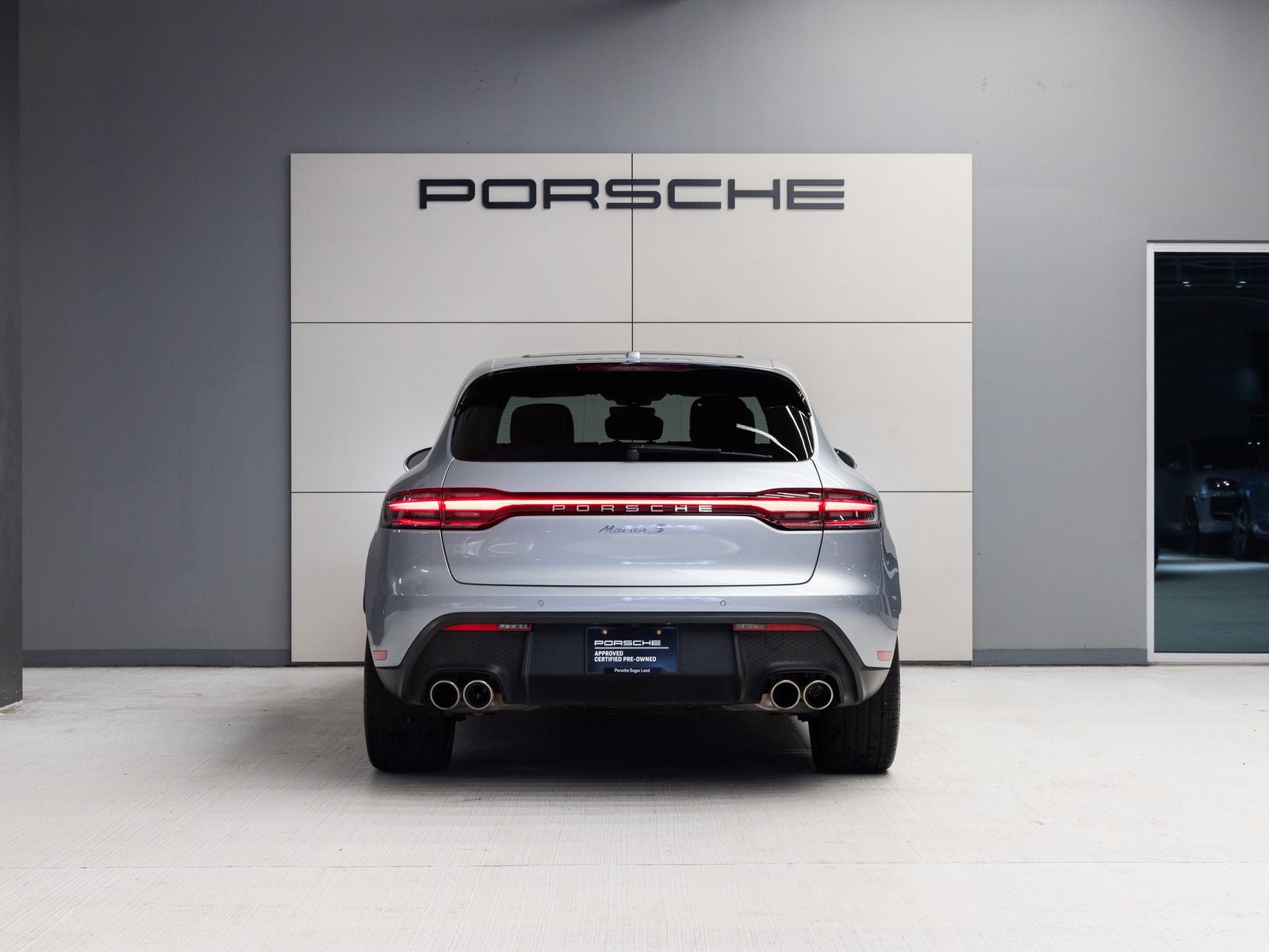 2023 Porsche Macan Macan S (MY23)