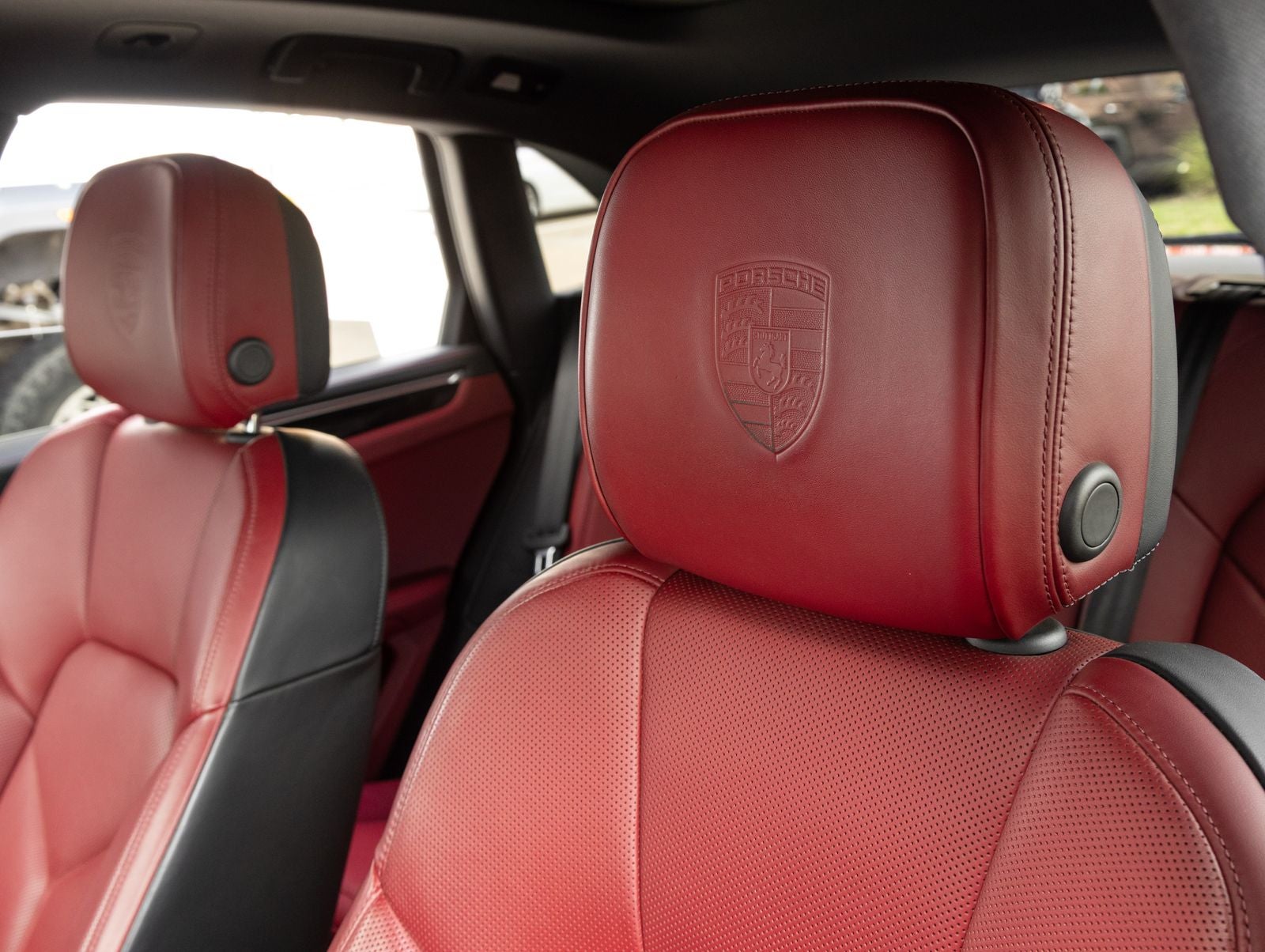 2023 Porsche Macan S