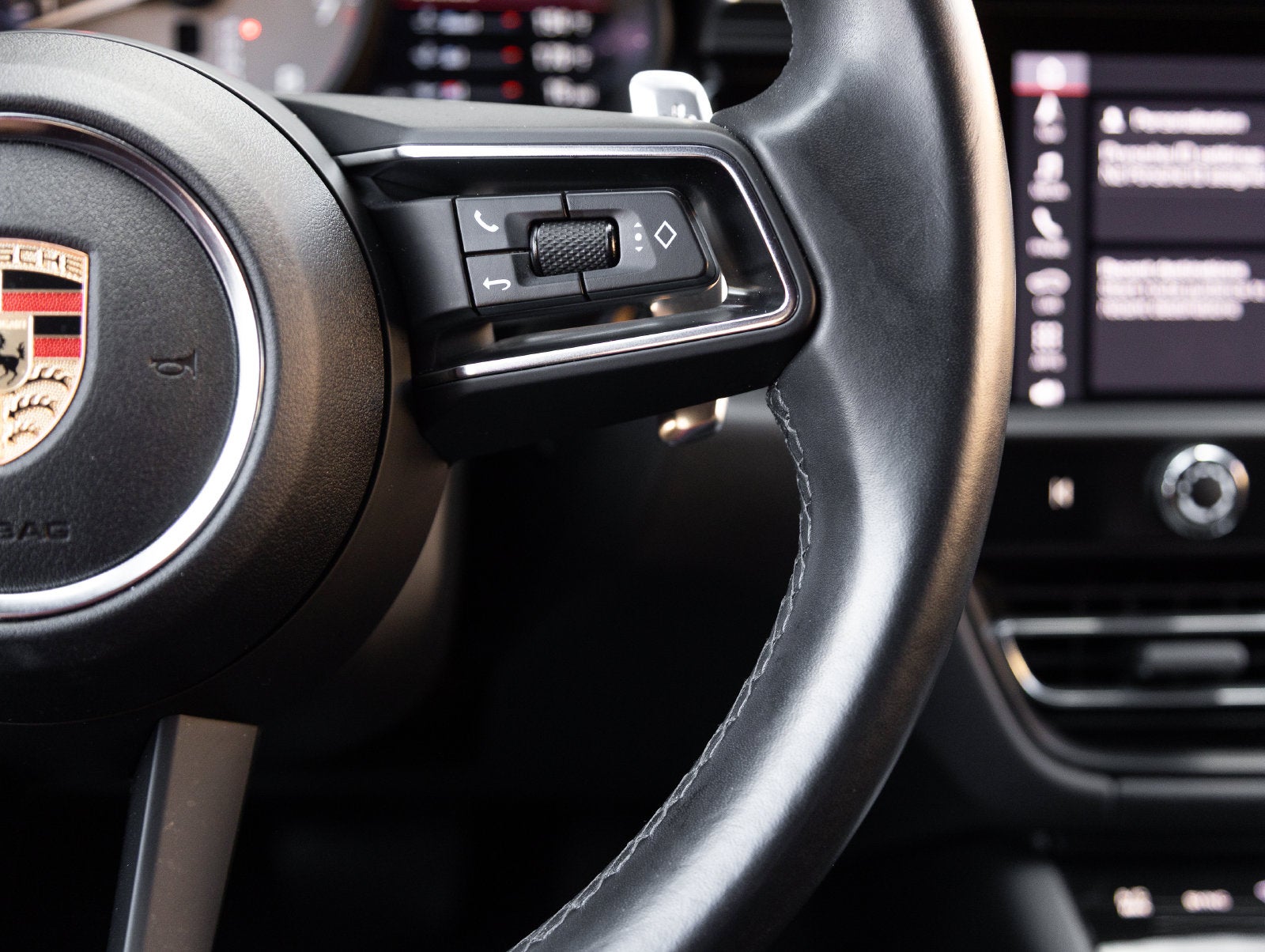 2023 Porsche Macan Macan S