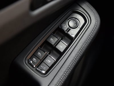 2023 Porsche Macan Macan S