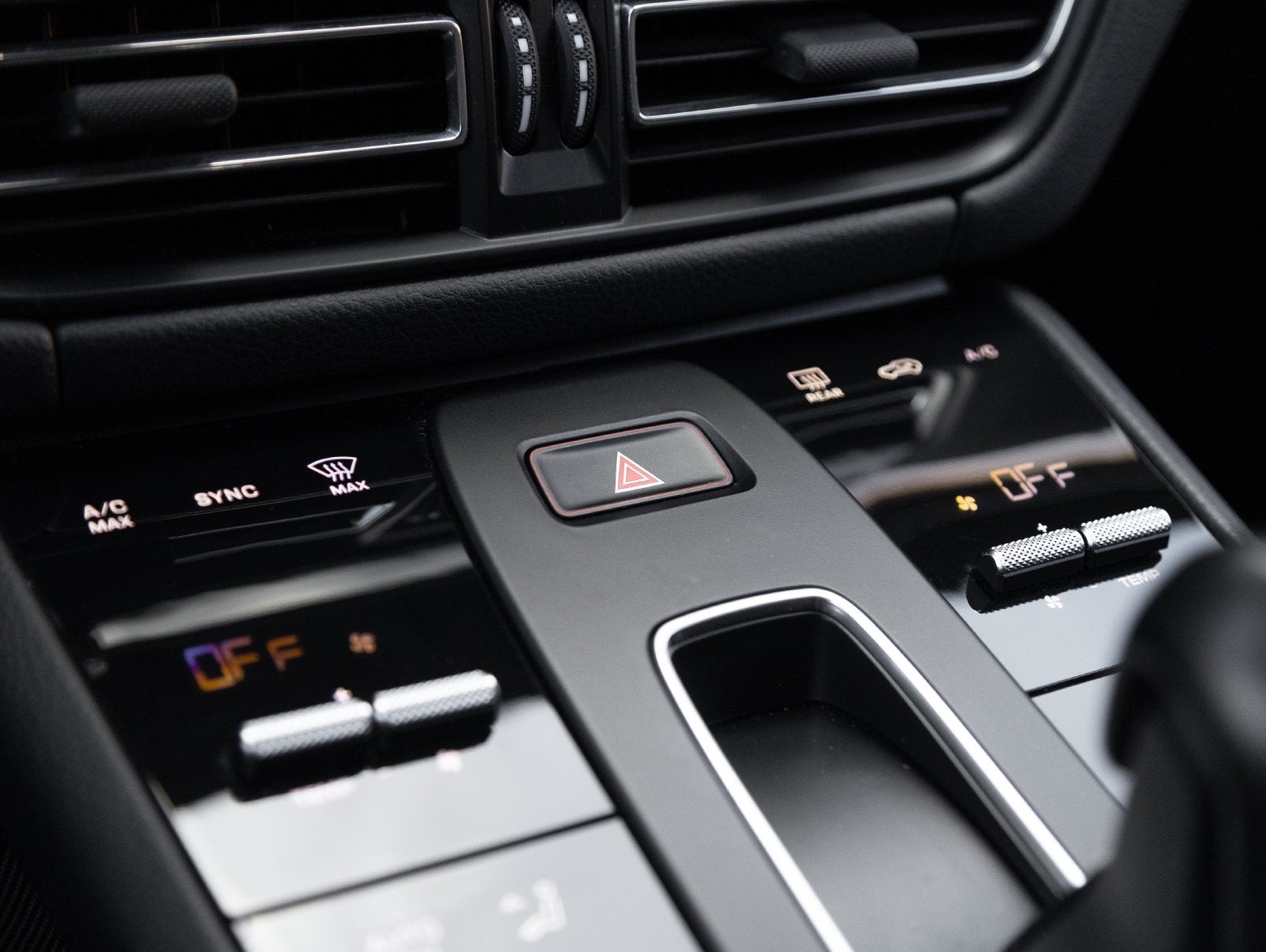 2023 Porsche Macan Macan S