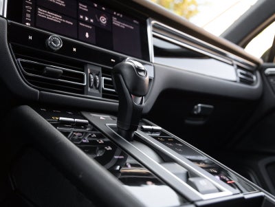 2023 Porsche Macan Macan S