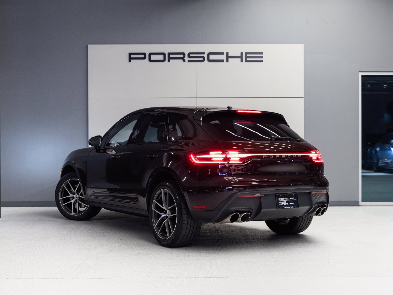2023 Porsche Macan Macan S
