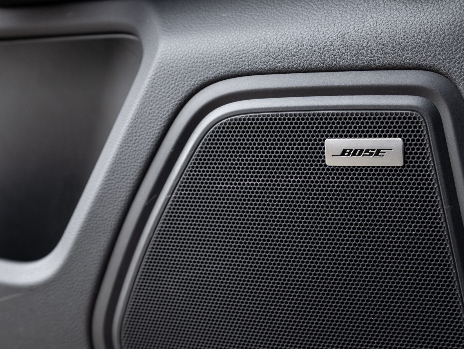 2024 Porsche Macan S