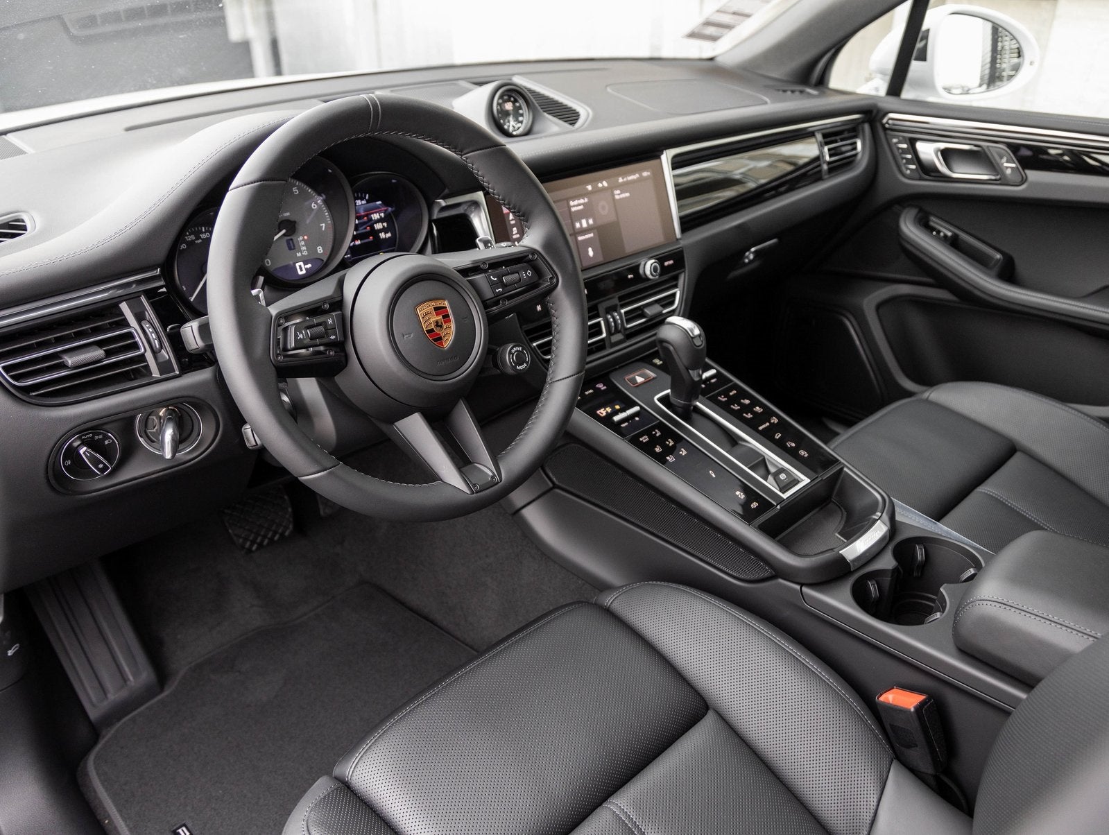 2026 Porsche Macan Macan S