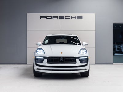 2026 Porsche Macan Macan S
