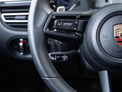 2025 Porsche Macan Macan S
