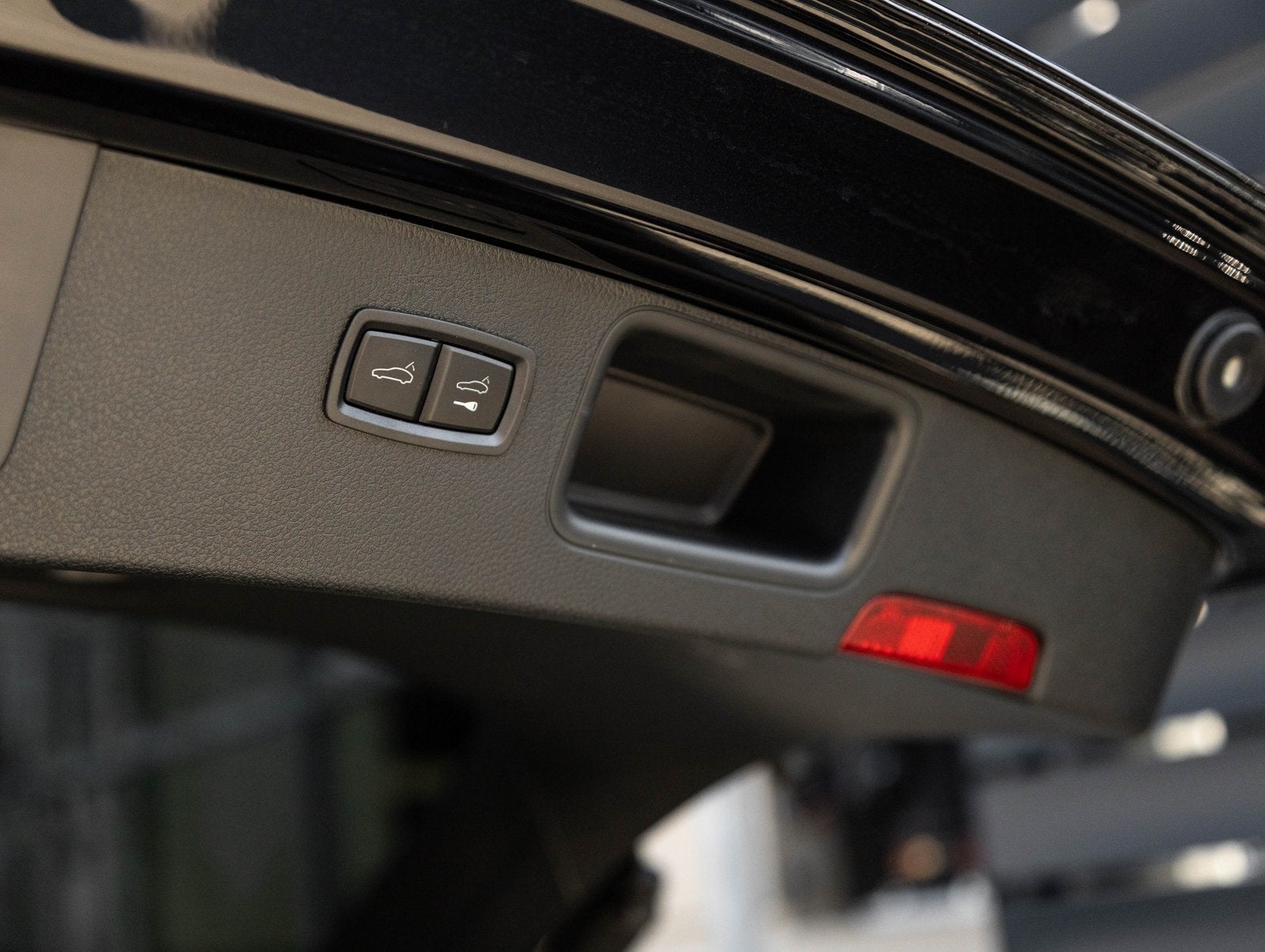 2025 Porsche Macan Macan S