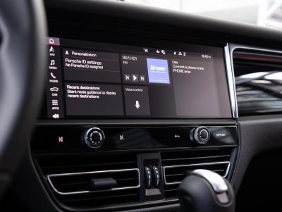 2026 Porsche Macan Macan S