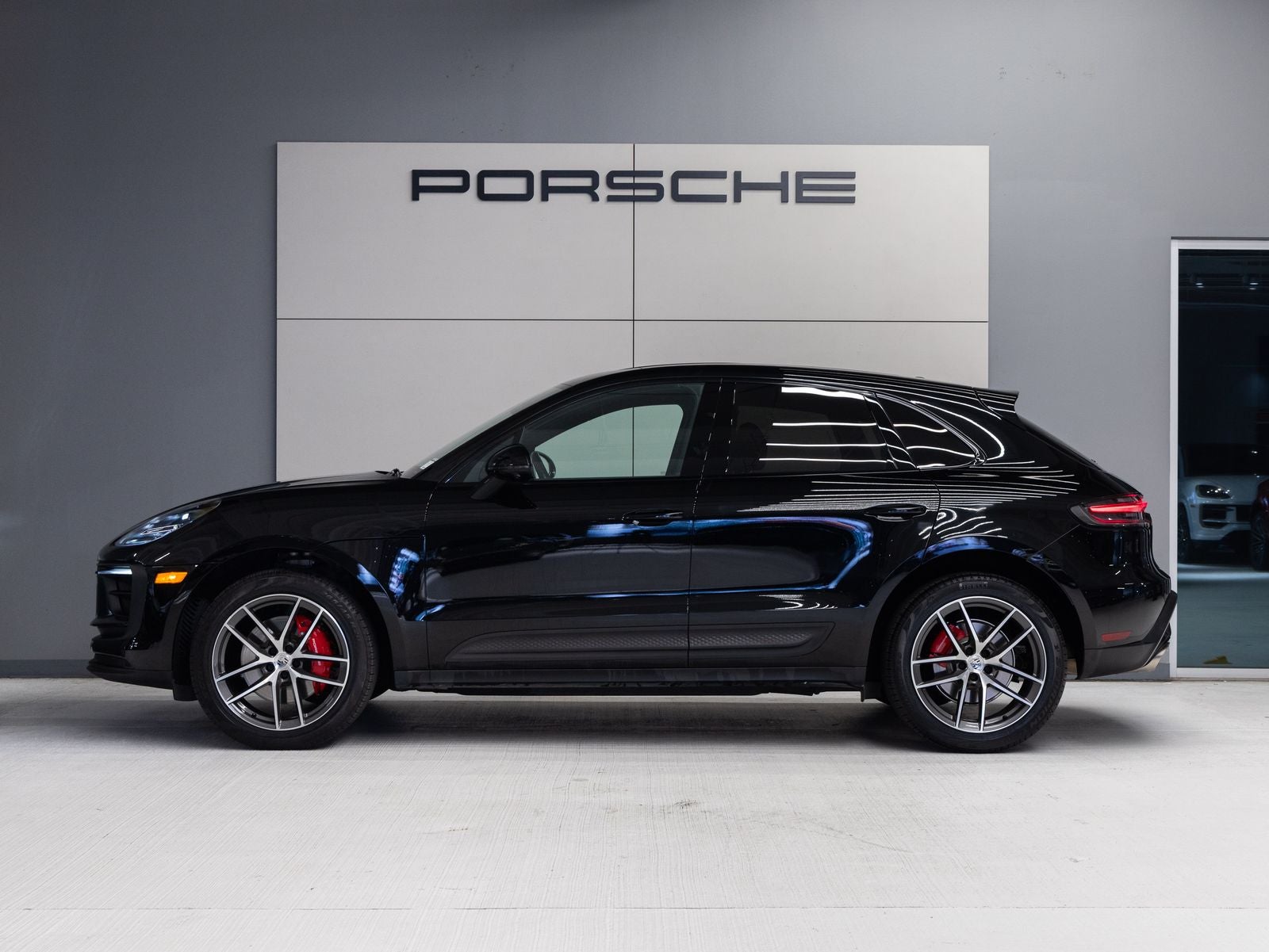 2023 Porsche Macan S