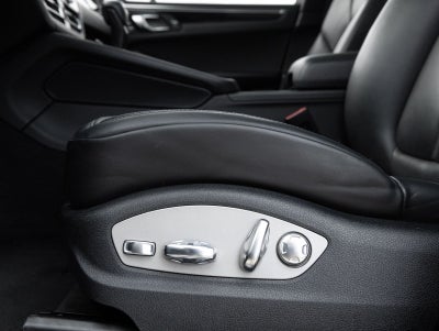 2023 Porsche Macan S