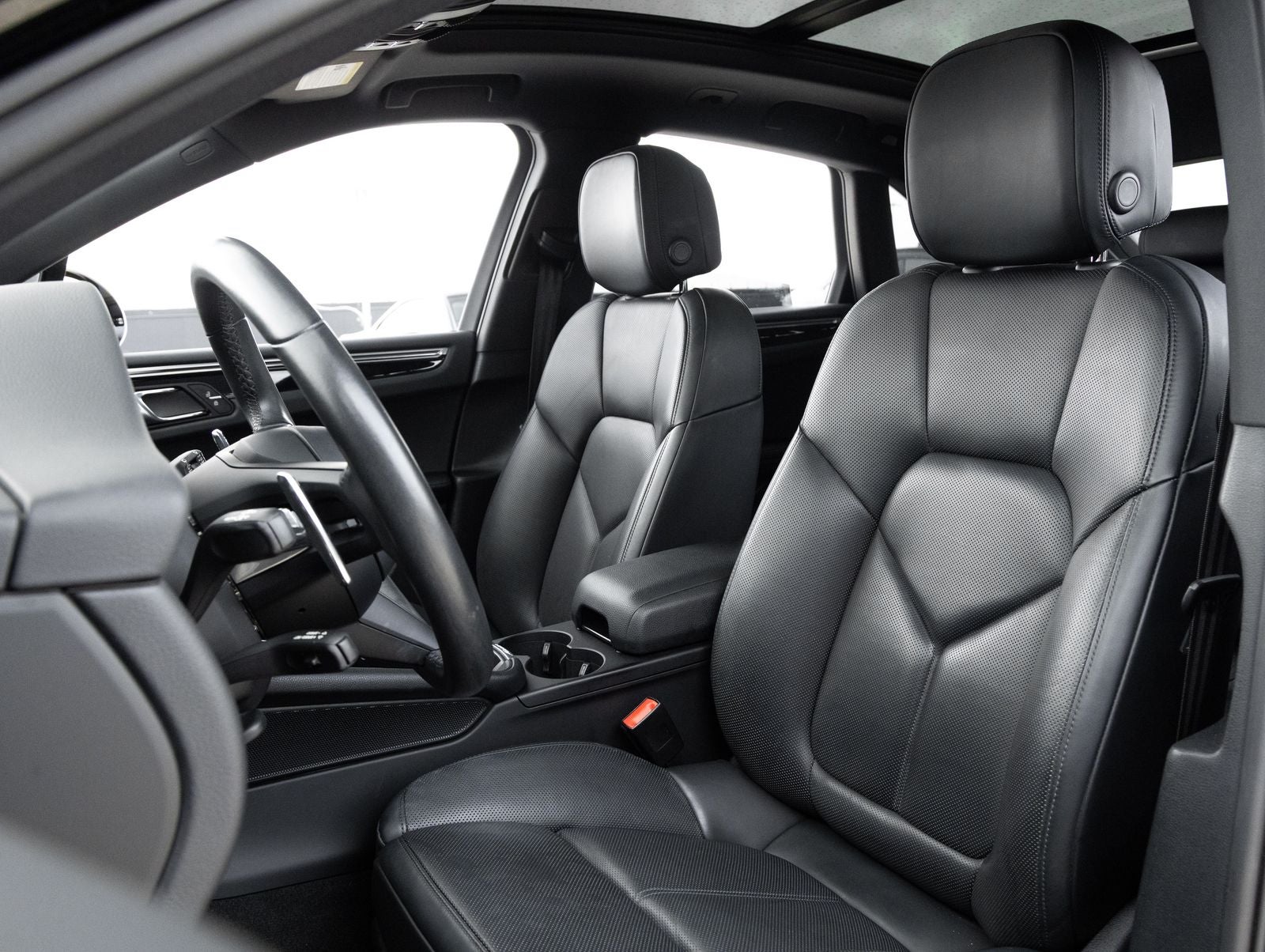 2023 Porsche Macan S