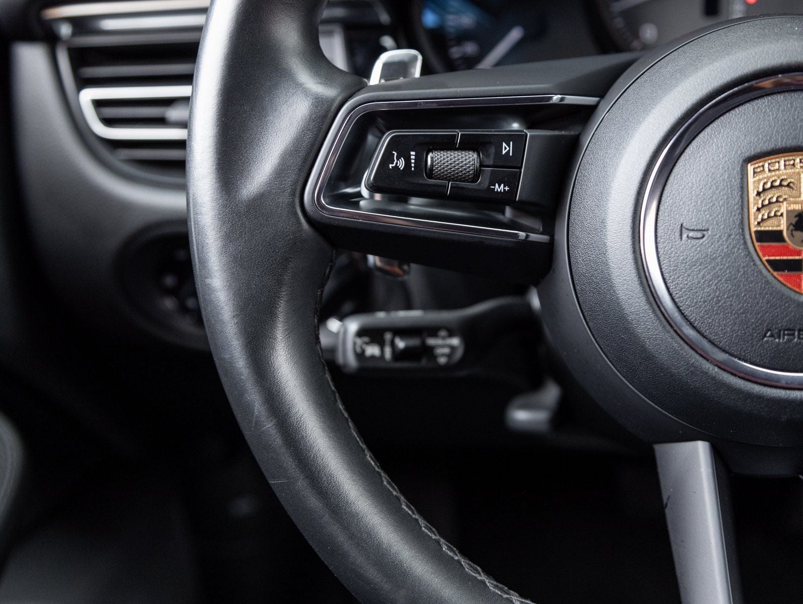 2023 Porsche Macan Macan S (MY23)