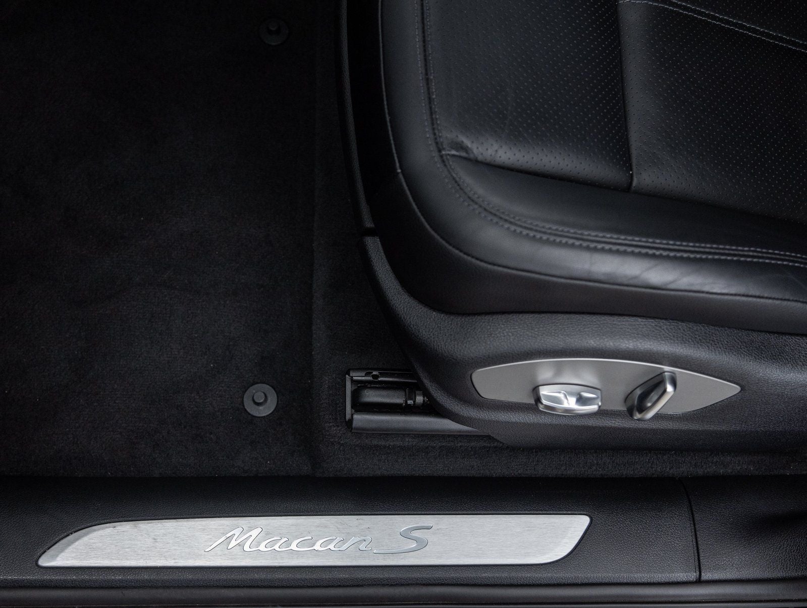 2023 Porsche Macan Macan S (MY23)