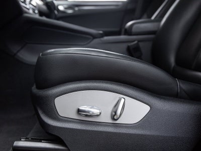 2023 Porsche Macan Macan S (MY23)