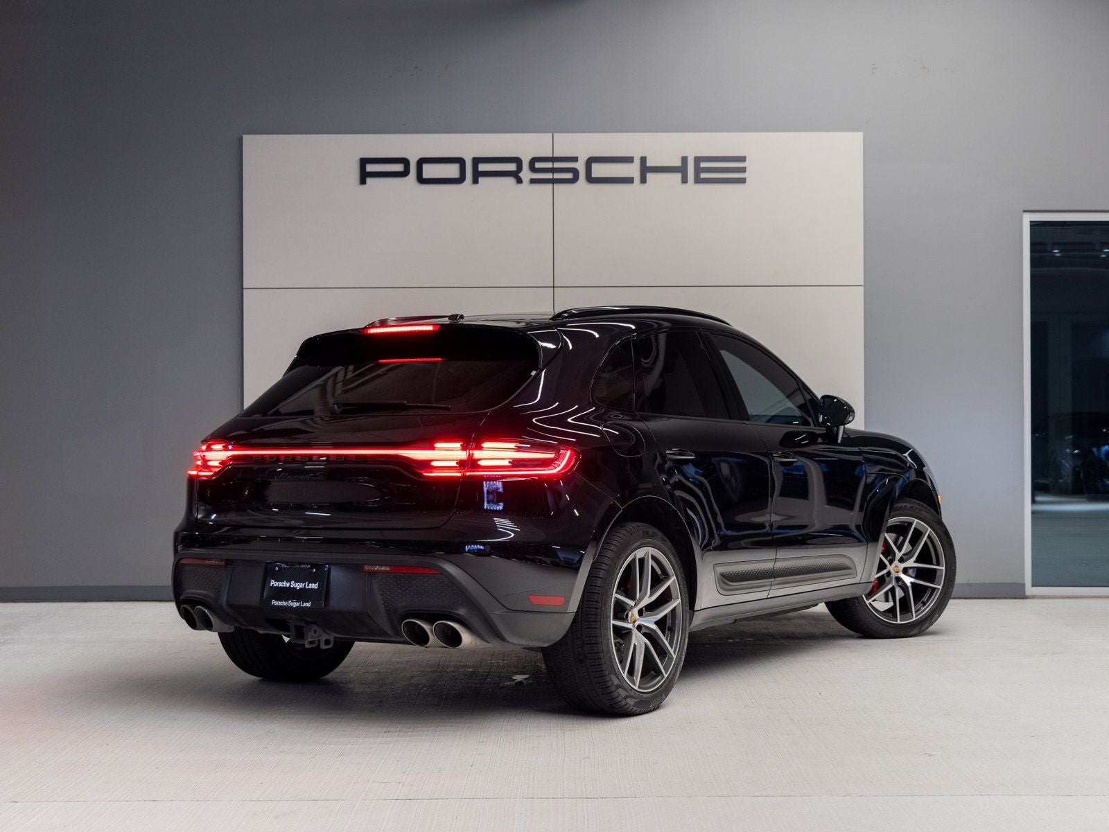 2023 Porsche Macan Macan S (MY23)