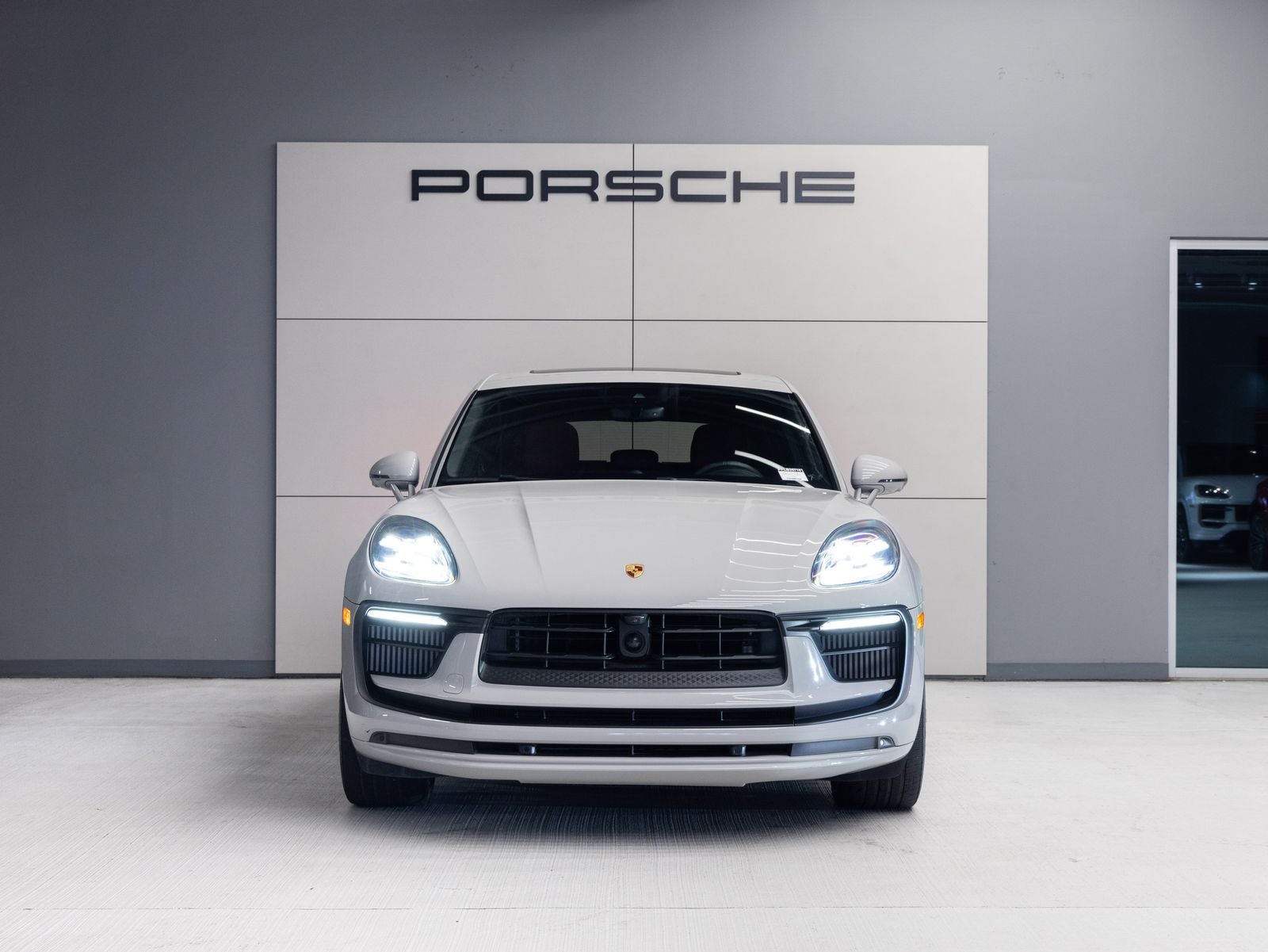 2023 Porsche Macan S
