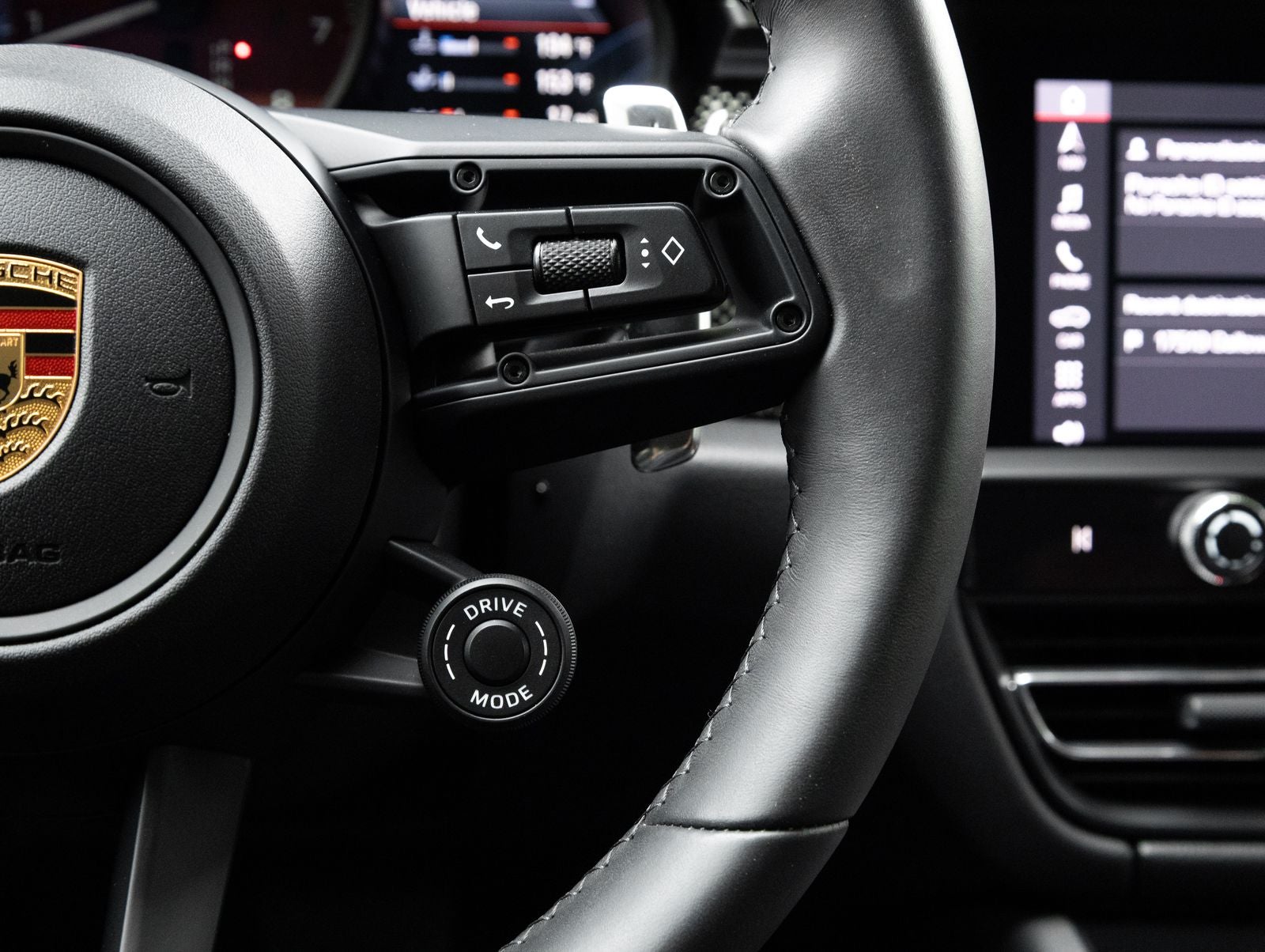 2023 Porsche Macan S