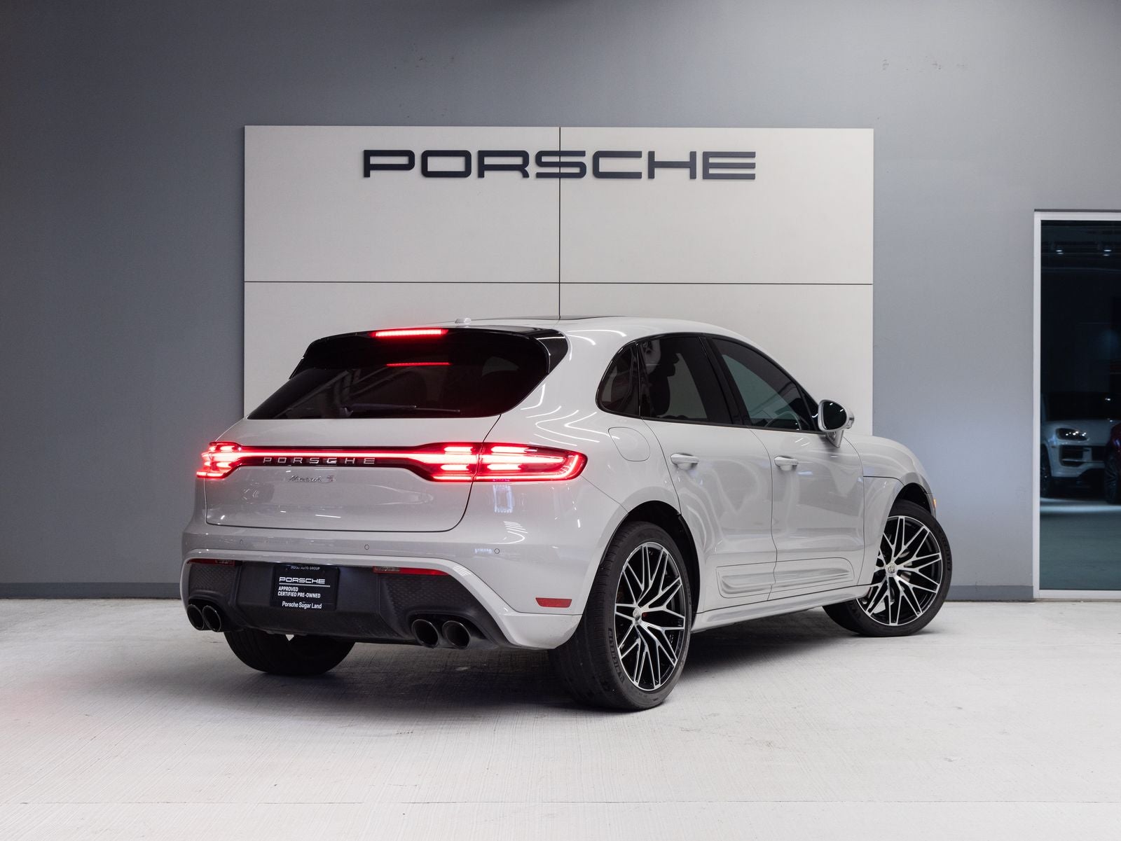 2023 Porsche Macan S
