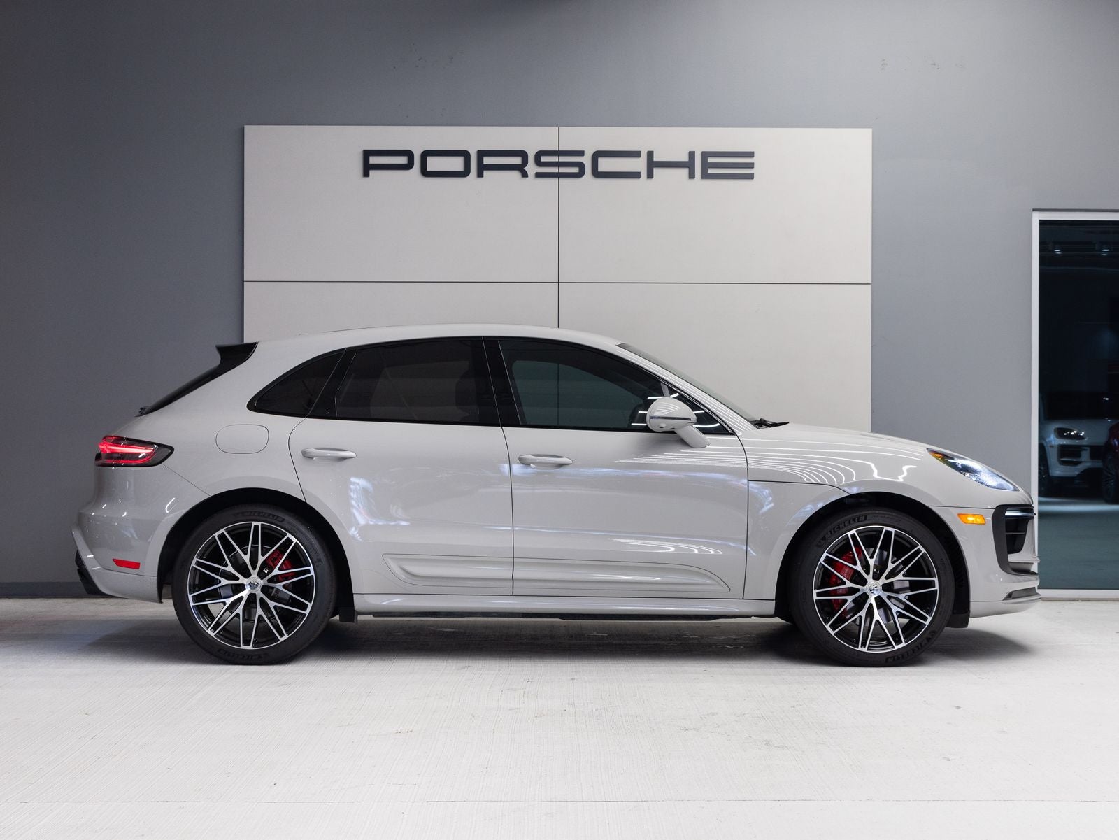 2023 Porsche Macan S