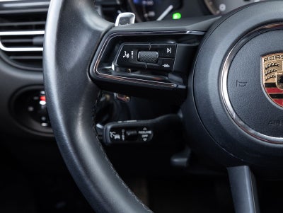 2023 Porsche Macan S