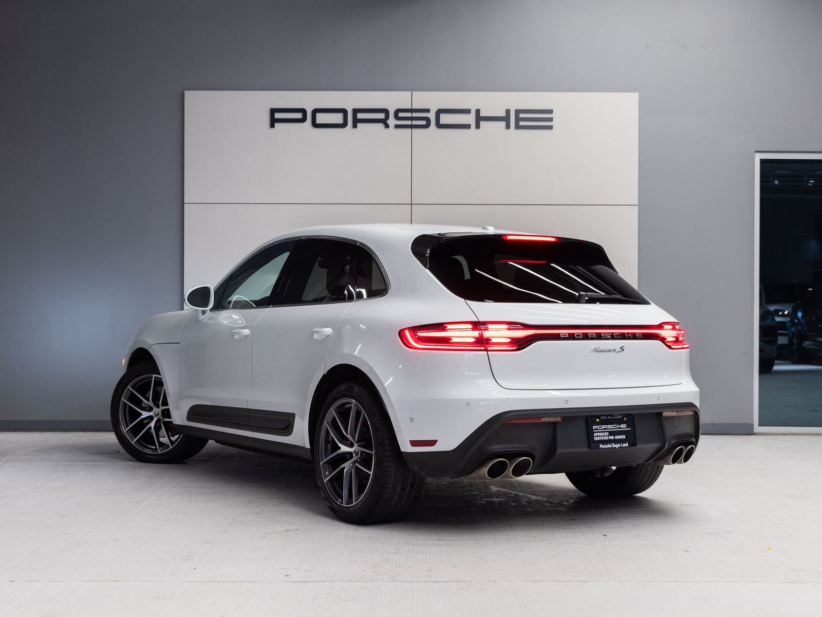 2023 Porsche Macan S